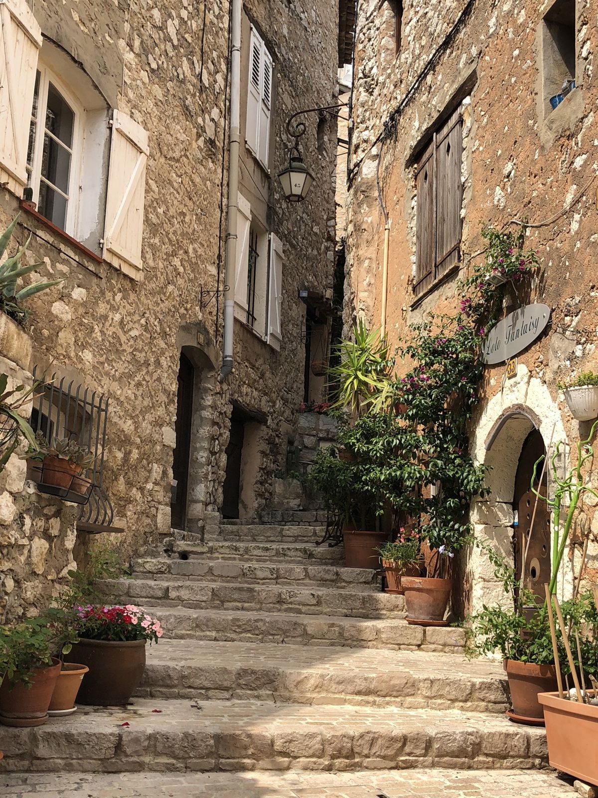 New Reporting Obligations for Non-French Resident Legal Entities Owning French Real Estate